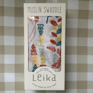 NWT Leila Muslin Swaddle with Colorful Tree Design for Baby